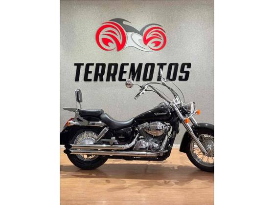 HONDA SHADOW 750 
